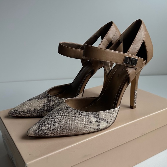 BCBGeneration PL-DALBY POINTED TOE PYTHON SKIN NUDE COLOR BLOCK STILETTO HEELS - Picture 1 of 5